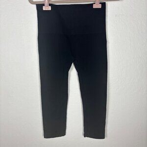 Soma L Womens Black Tummy Control Cropped Capri Leggings Shapewear